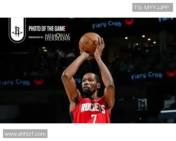 火箭队与快船队激战正酣精彩直播中不容错过的篮球盛宴