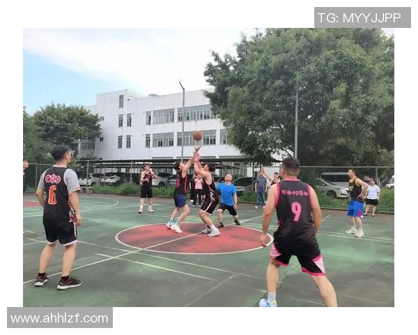 昆山与四川的精彩对决：篮球场上的激情碰撞与战术较量